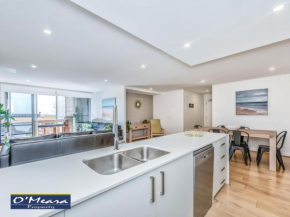 303 'The Shoal', 4-8 Bullecourt Street - Air Conditioning, WIFI, Netflix, Views, Linen & Lift